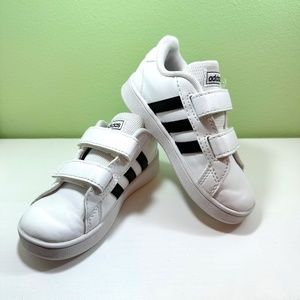 ADIDAS Toddlers’ Grand Court 2.0 (Size 8K)